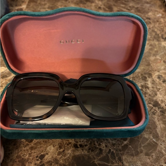 Gucci Shades